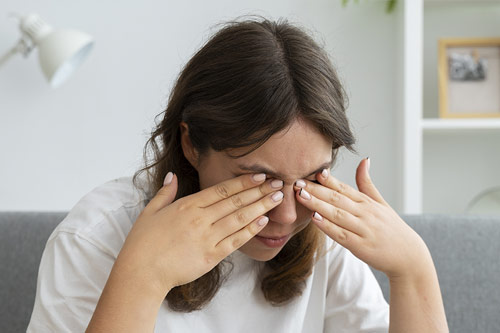 Atasi Mata Kering : Langkah Sederhana untuk Meredakan Gejala dan Menjaga Kesehatan Mata