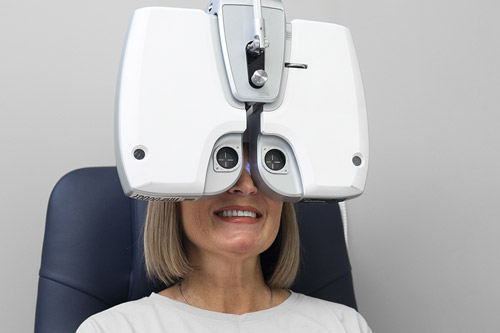 Pusat Pelayanan Kesehatan Mata Komprehensif: Solusi Terbaik untuk Penglihatan Anda